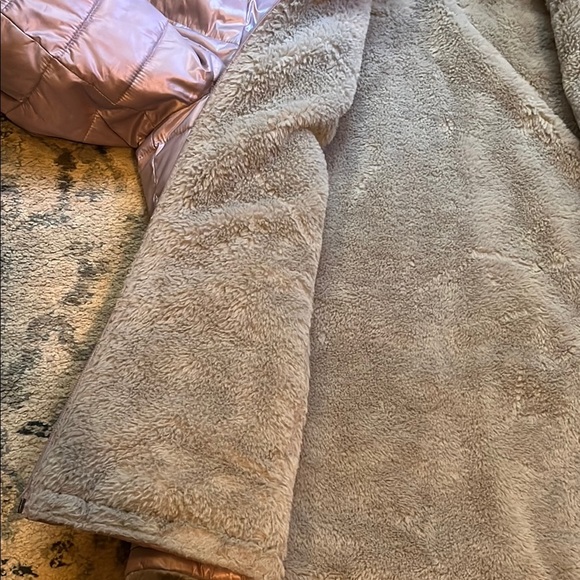 Andrew Marc Metallic Purple Reversible Puffer Jacket with Quilted Design - Picture 10 of 11